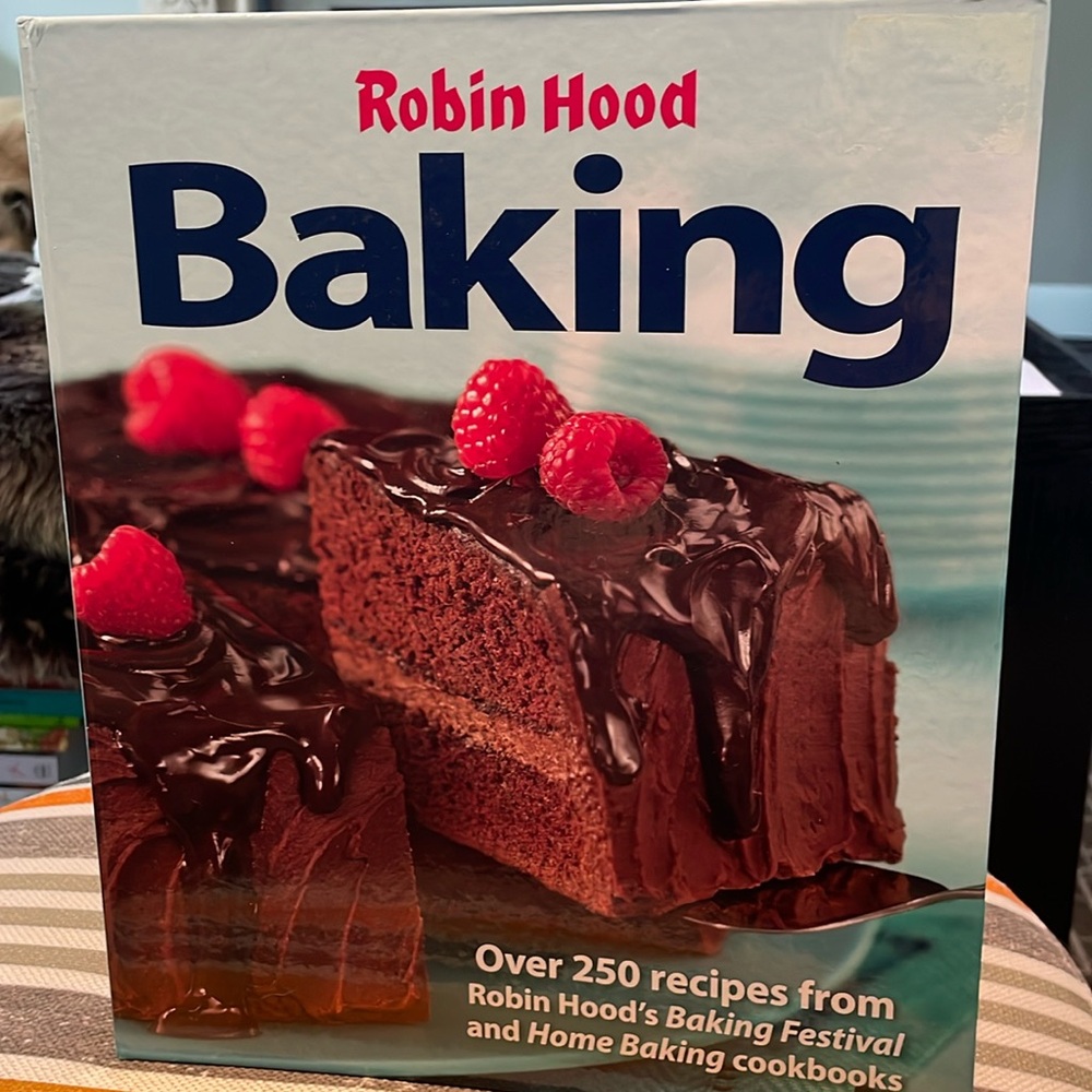 Robin Hood cookbook binder - Baking - Over 250 recipes from Baking Festival & ..